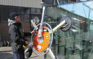 podnośnik podciśnieniowy i podnośnik do montażu szyb